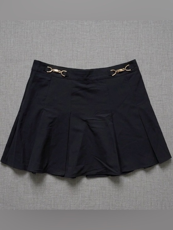 H&M Dresses & Skirts - NWT H&M Black Pleated Mini Skirt with Gold Hardware